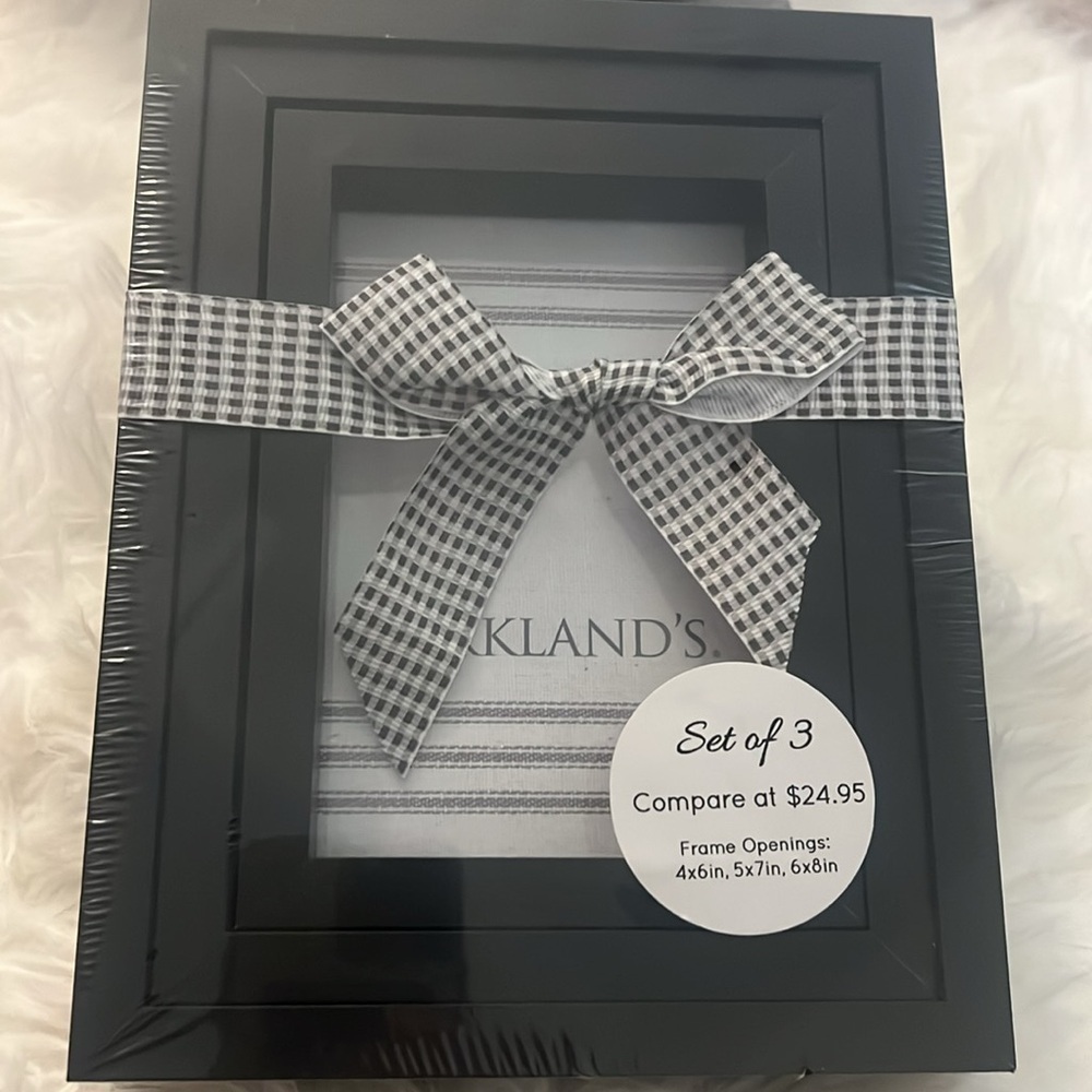 Kirklands Photo Frame 4x6, 5x7, 6x8 - Black Wood - Wall Mounted